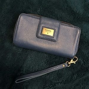 dark blue fossil wallet